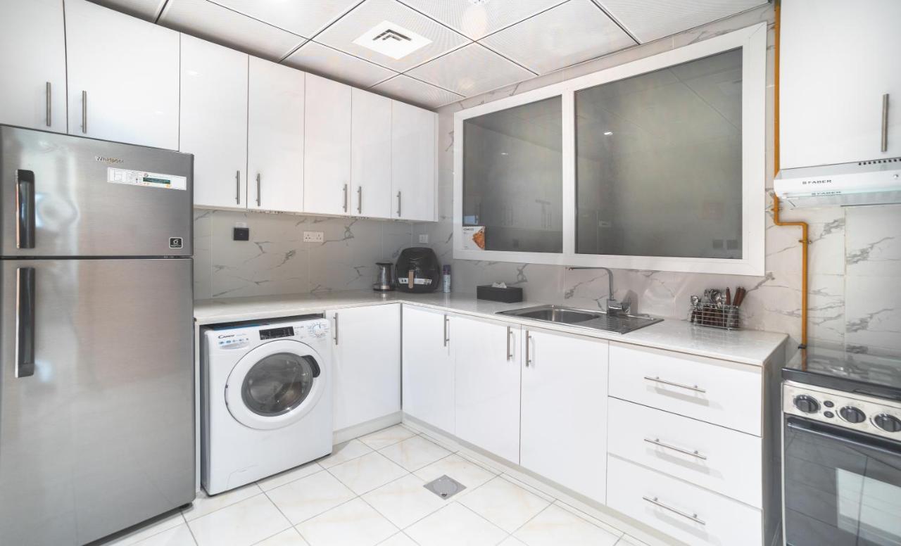 Sky View Tower Apartments ドバイ エクステリア 写真