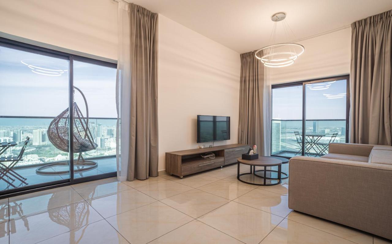 Sky View Tower Apartments ドバイ エクステリア 写真