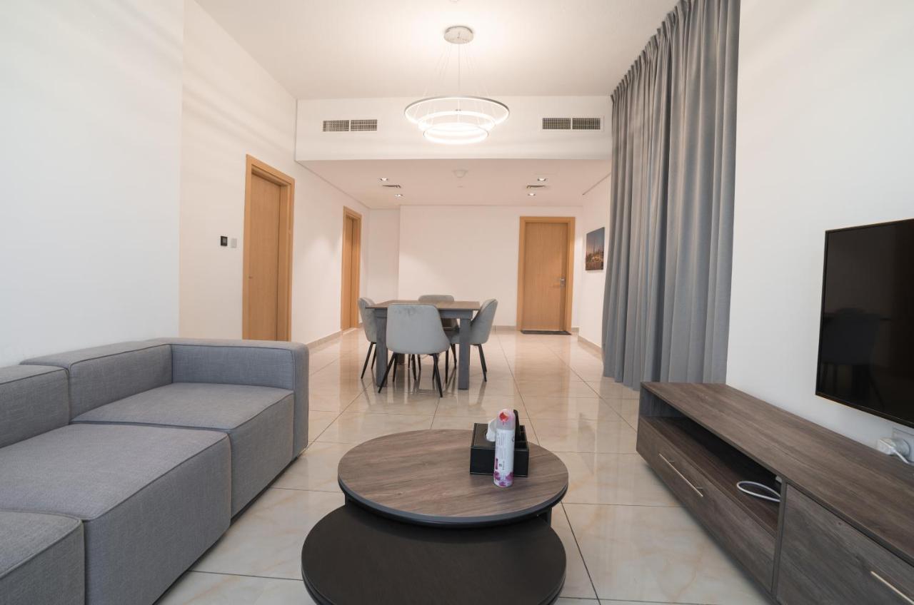 Sky View Tower Apartments ドバイ エクステリア 写真